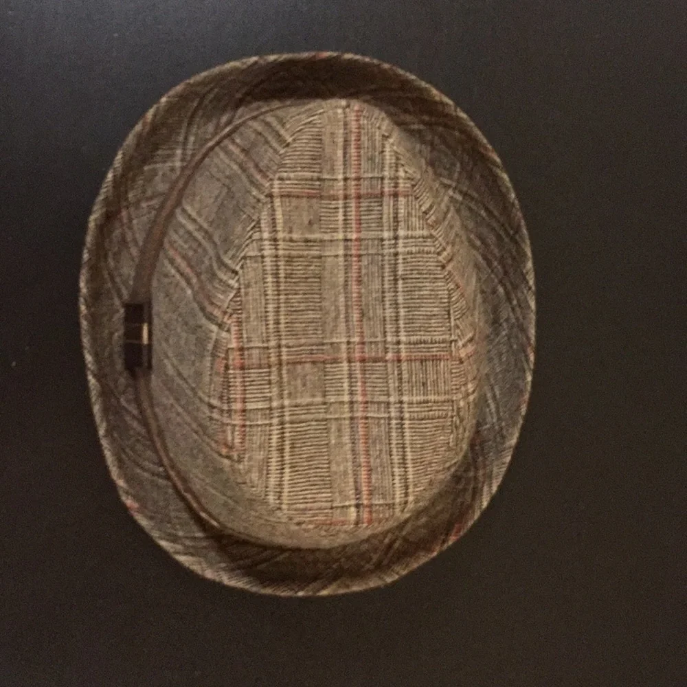 Men’s hat - Picture 3 of 5